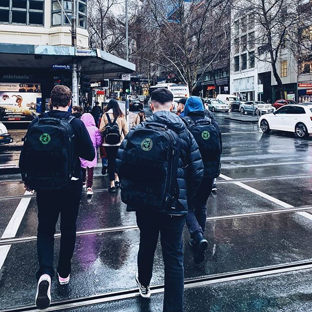 #OddityR6 arrived in #Melbourne safely, greeted by awesome weather... @teamrazer looking 🔥
#esports #razer #city #rain