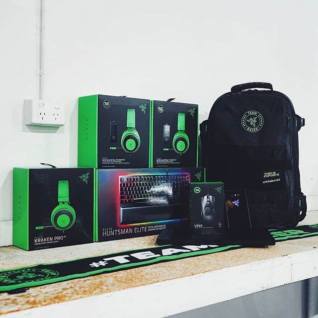 T E A M R A Z E R 🐍
@razer @teamrazer #razer #teamrazer #esports #keyboard #mouse #gear #haul #backpack #headset #gamer #gaming